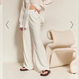 NA-KD Structured Loose Pants Size Small